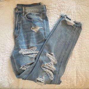 Americana Eagle Ripped Mom Jeans